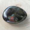 Galet Labradorite rose et multicolore – Image 3