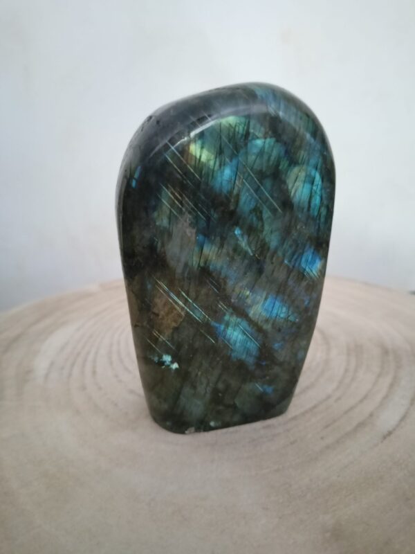 Labradorite (entièrement polie) - Image 3